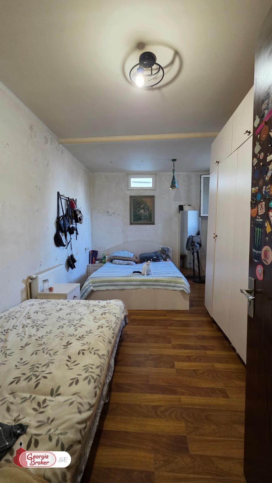 old repaired 4-room house for sale